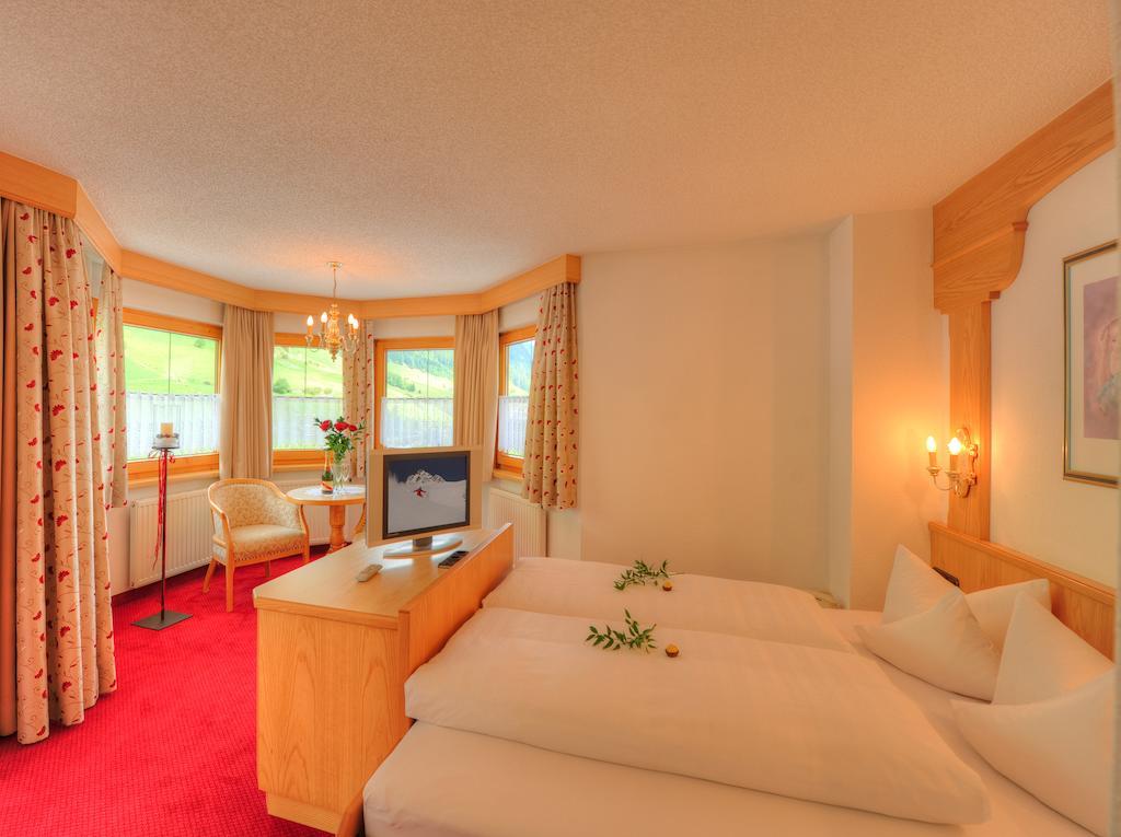 Hotel Verwall Ischgl Phòng bức ảnh